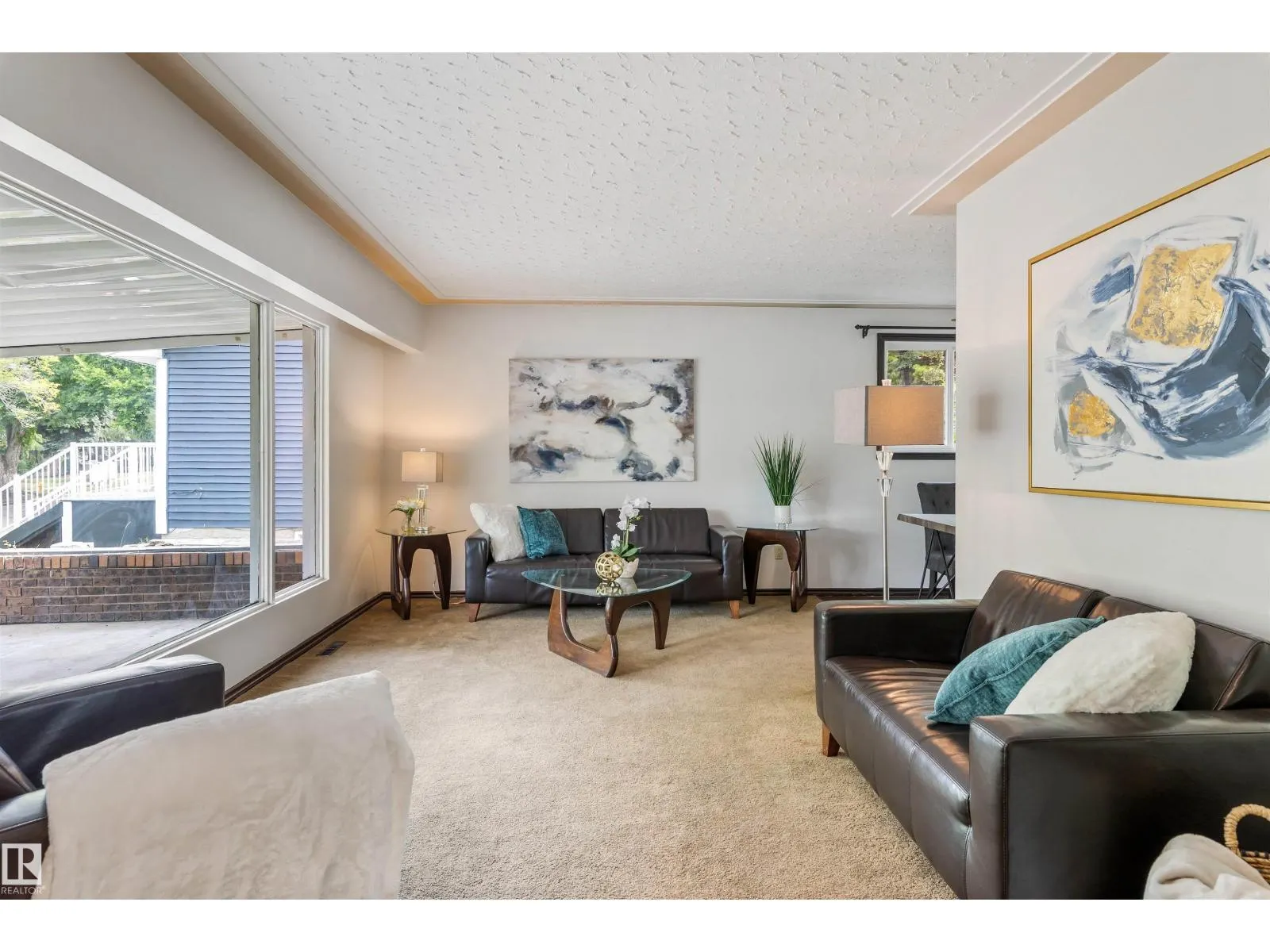 52 BELMONT DR