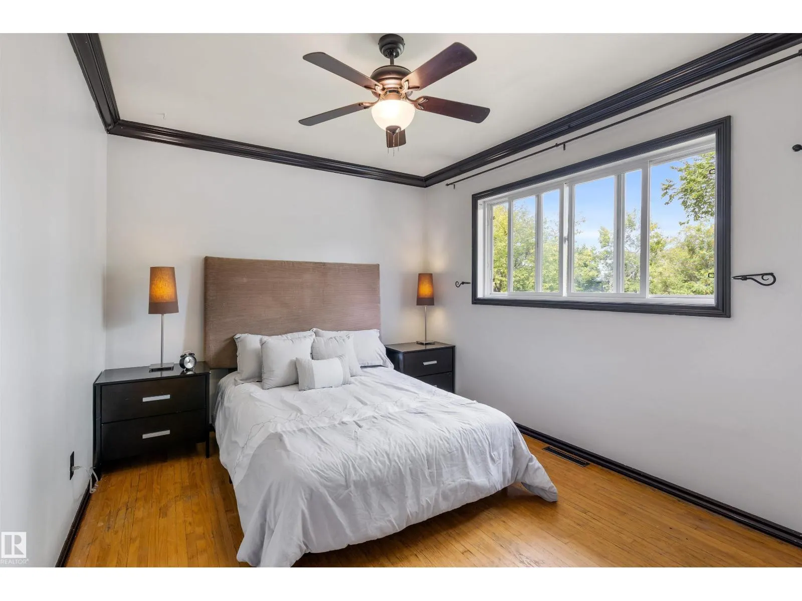 52 BELMONT DR