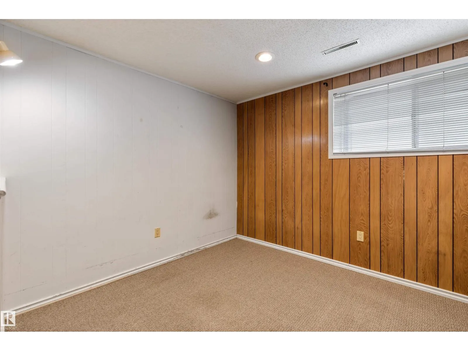 52 BELMONT DR