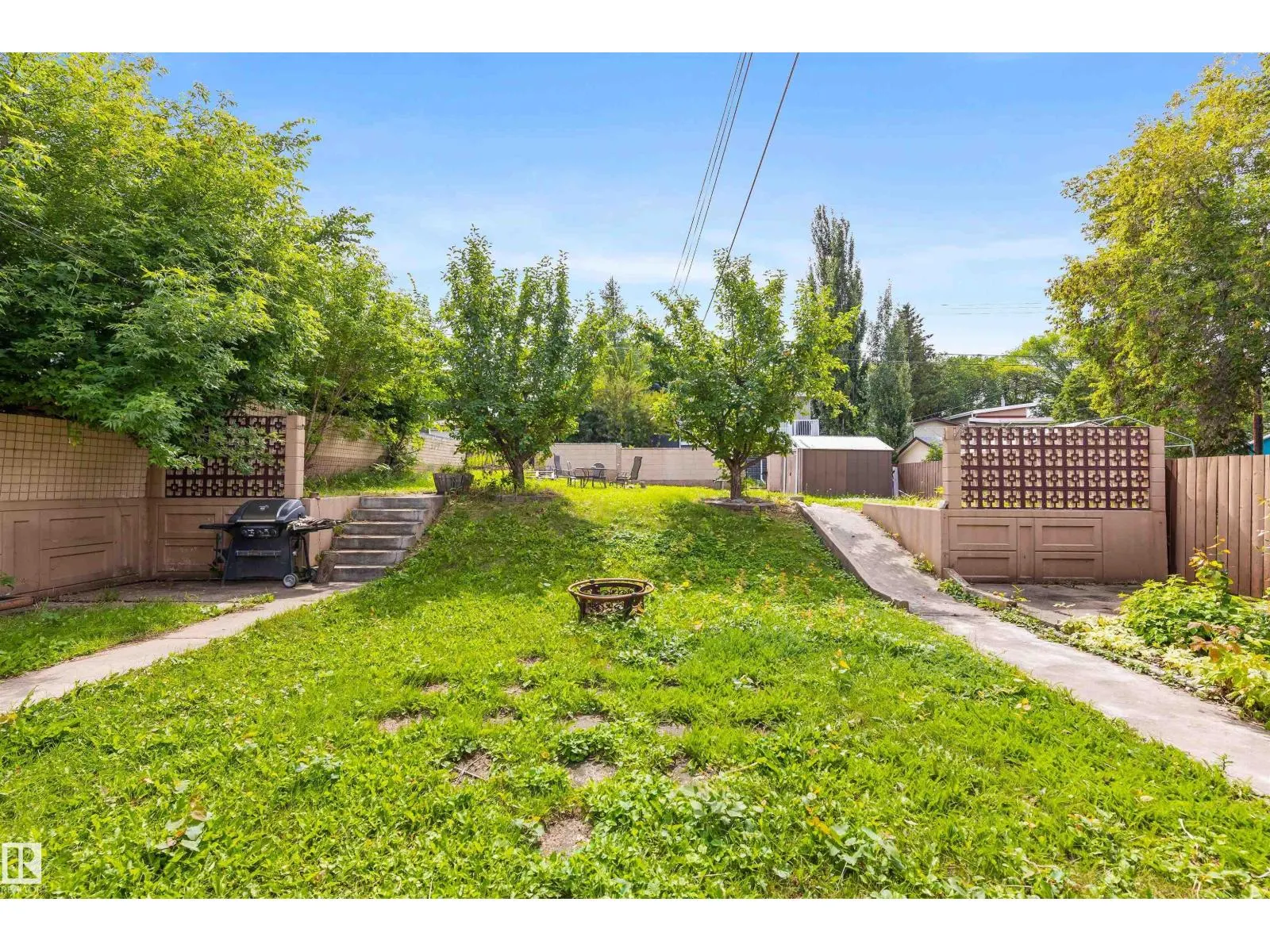52 BELMONT DR