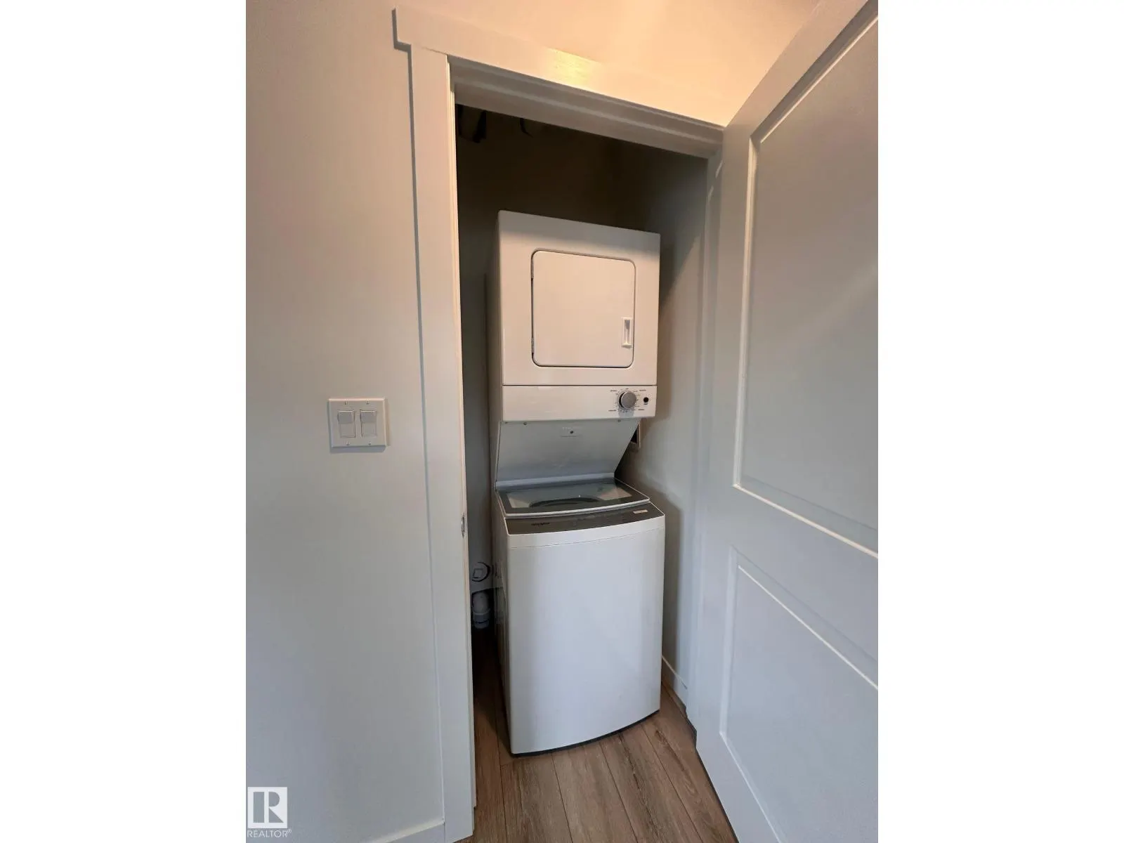 #104 9227 228 ST NW