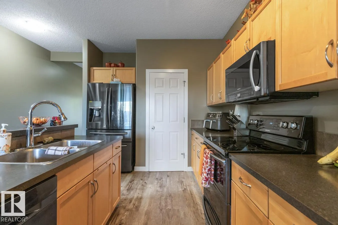 3133 TRELLE LO NW