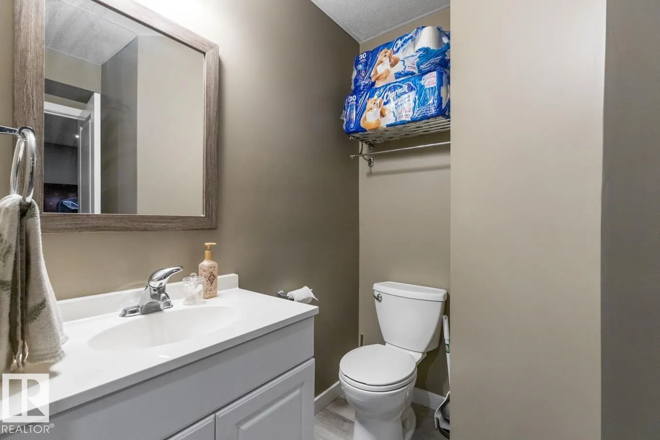 3133 TRELLE LO NW