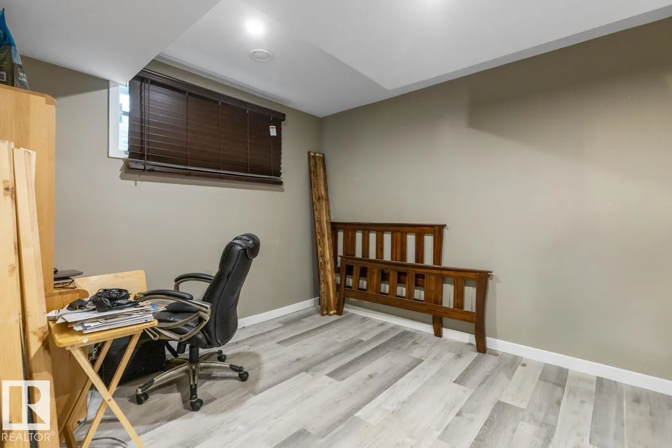 3133 TRELLE LO NW