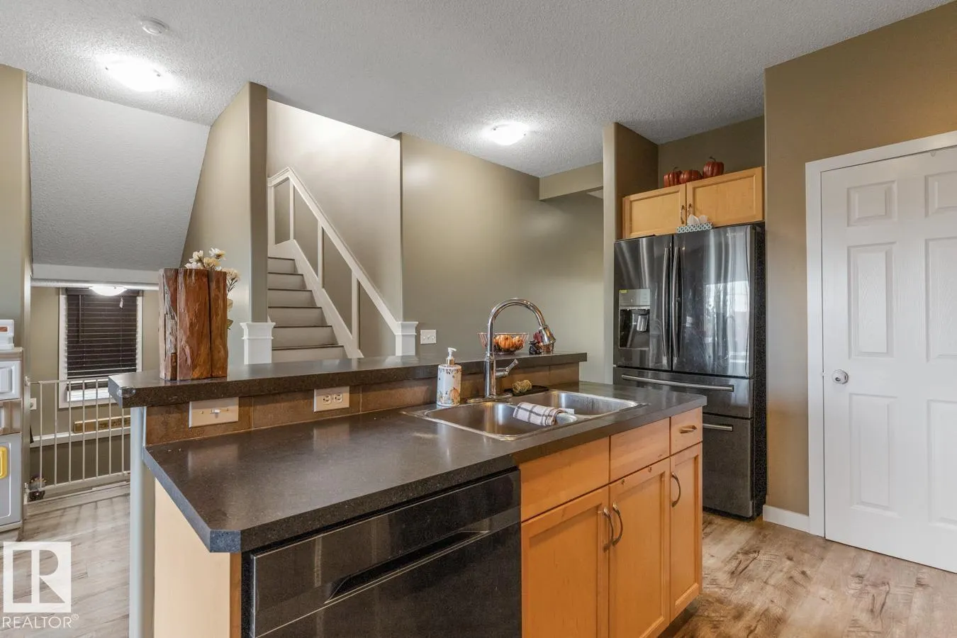 3133 TRELLE LO NW