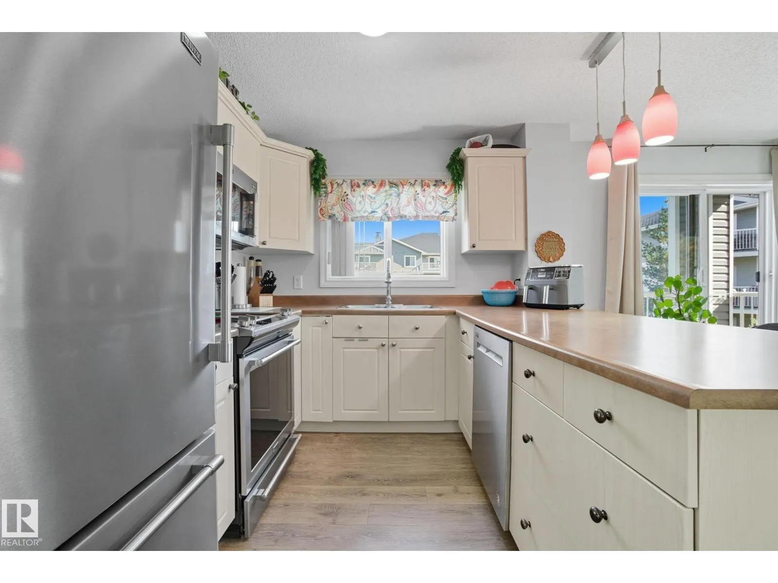 #316 4407 23 ST NW