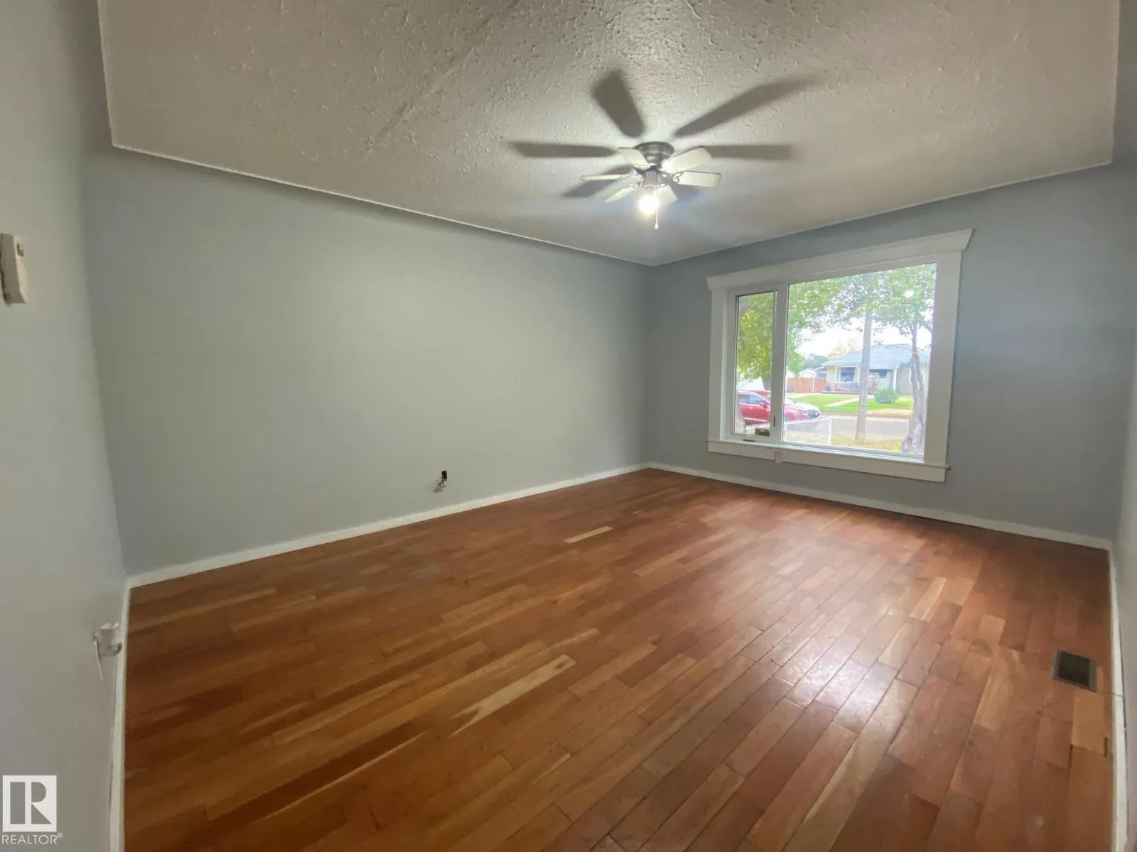 5411 48 ST