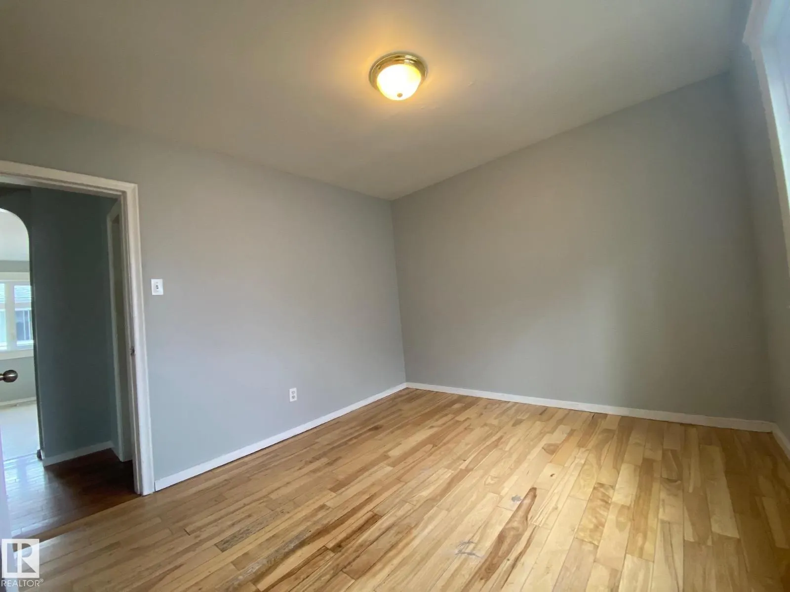 5411 48 ST