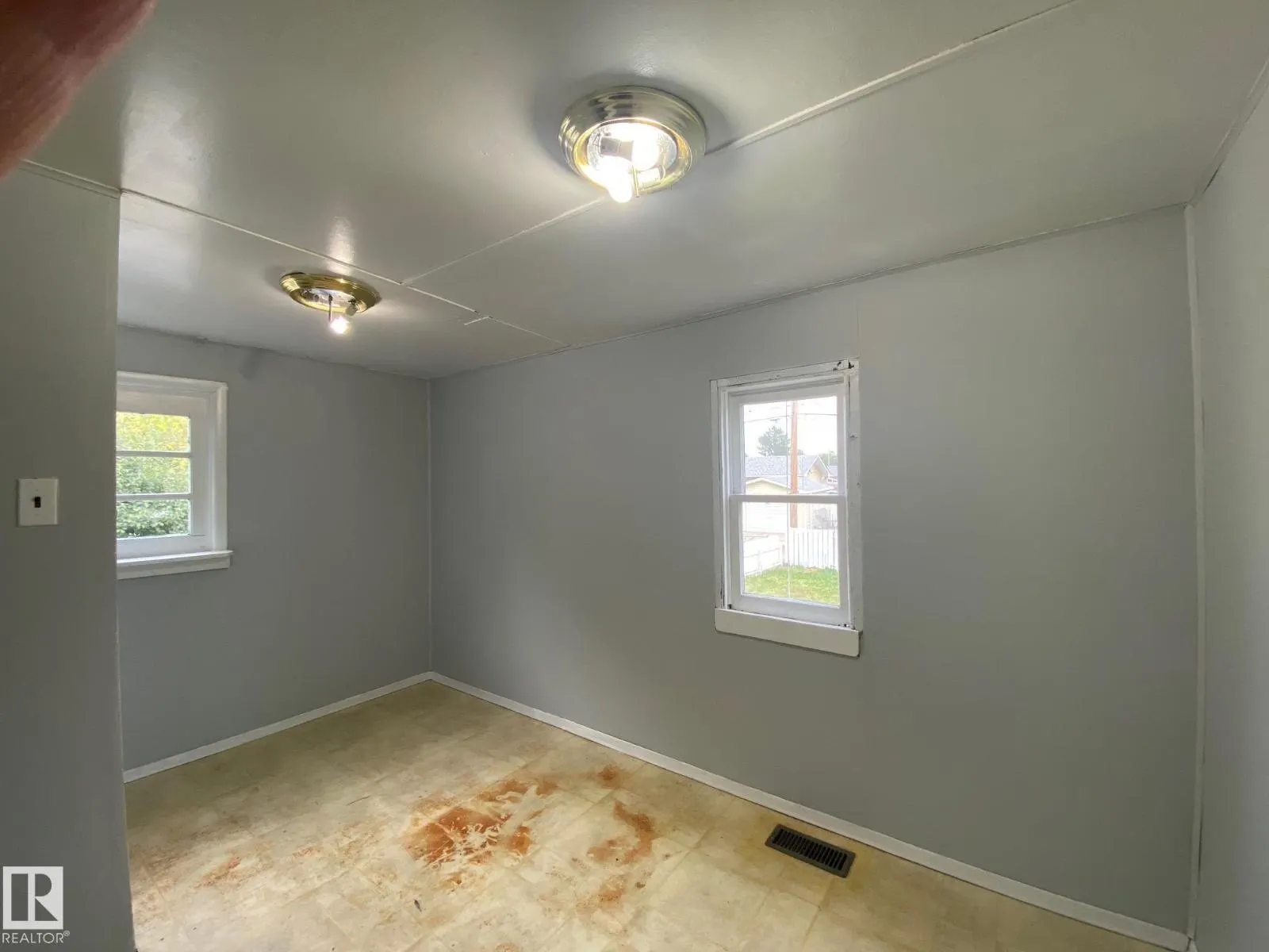 5411 48 ST