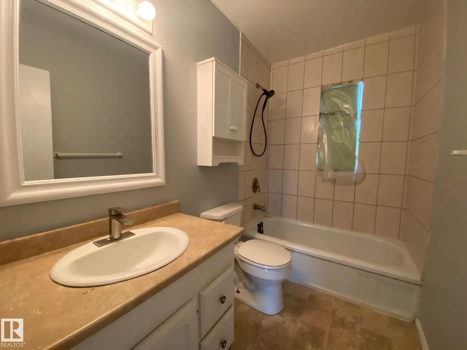 5411 48 ST