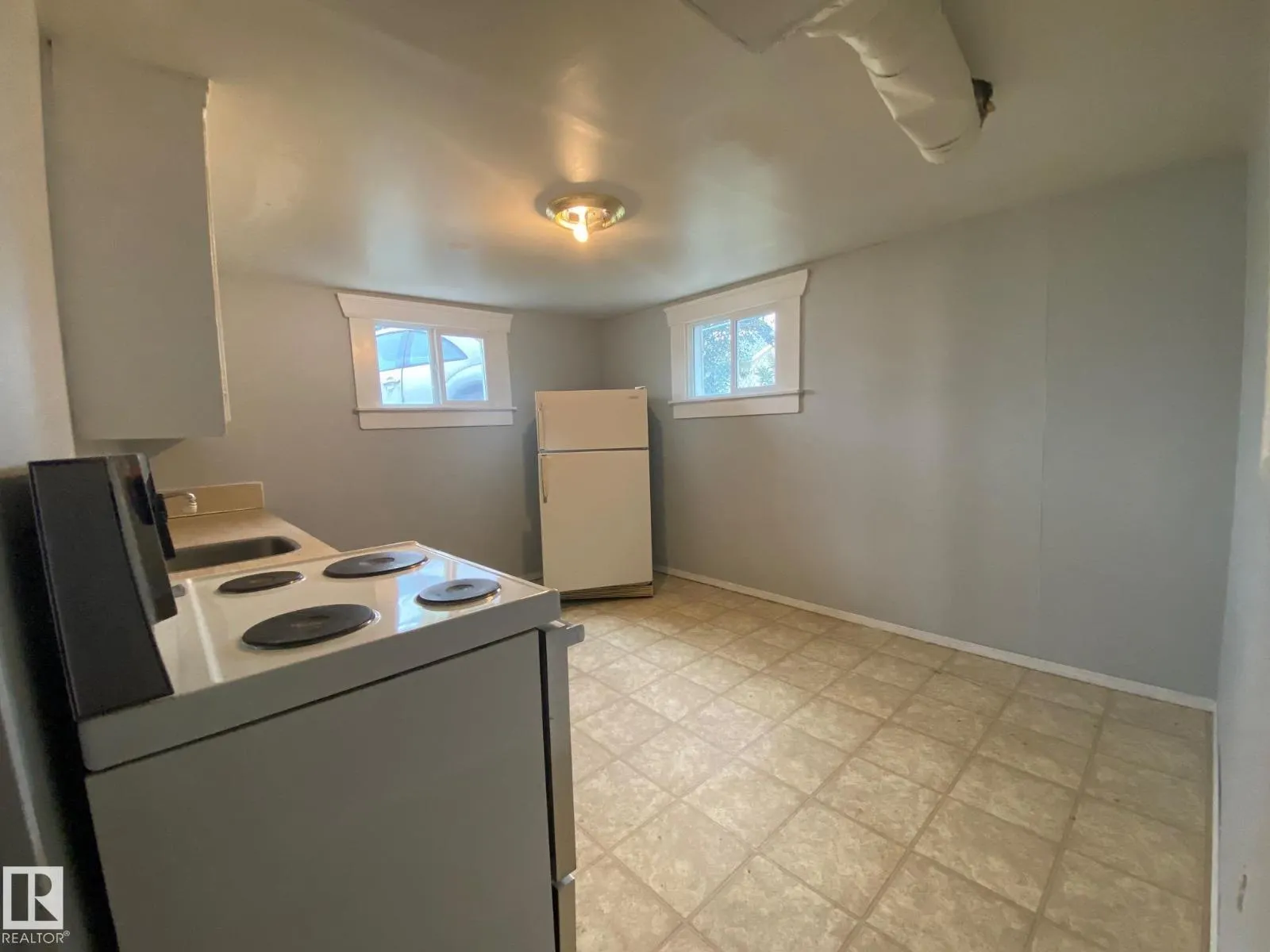 5411 48 ST
