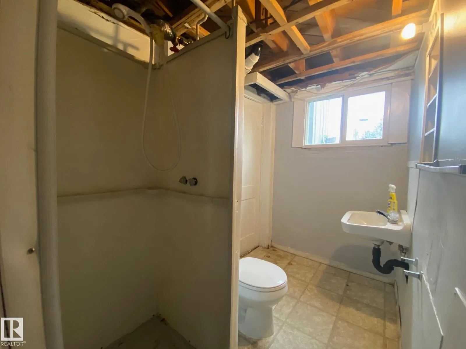 5411 48 ST
