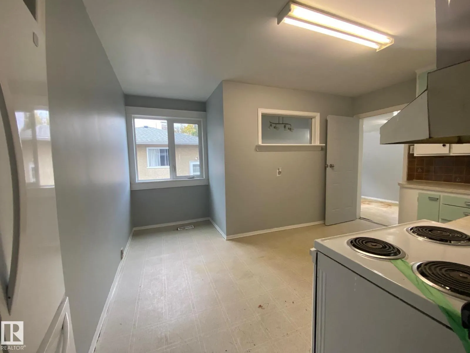 5411 48 ST