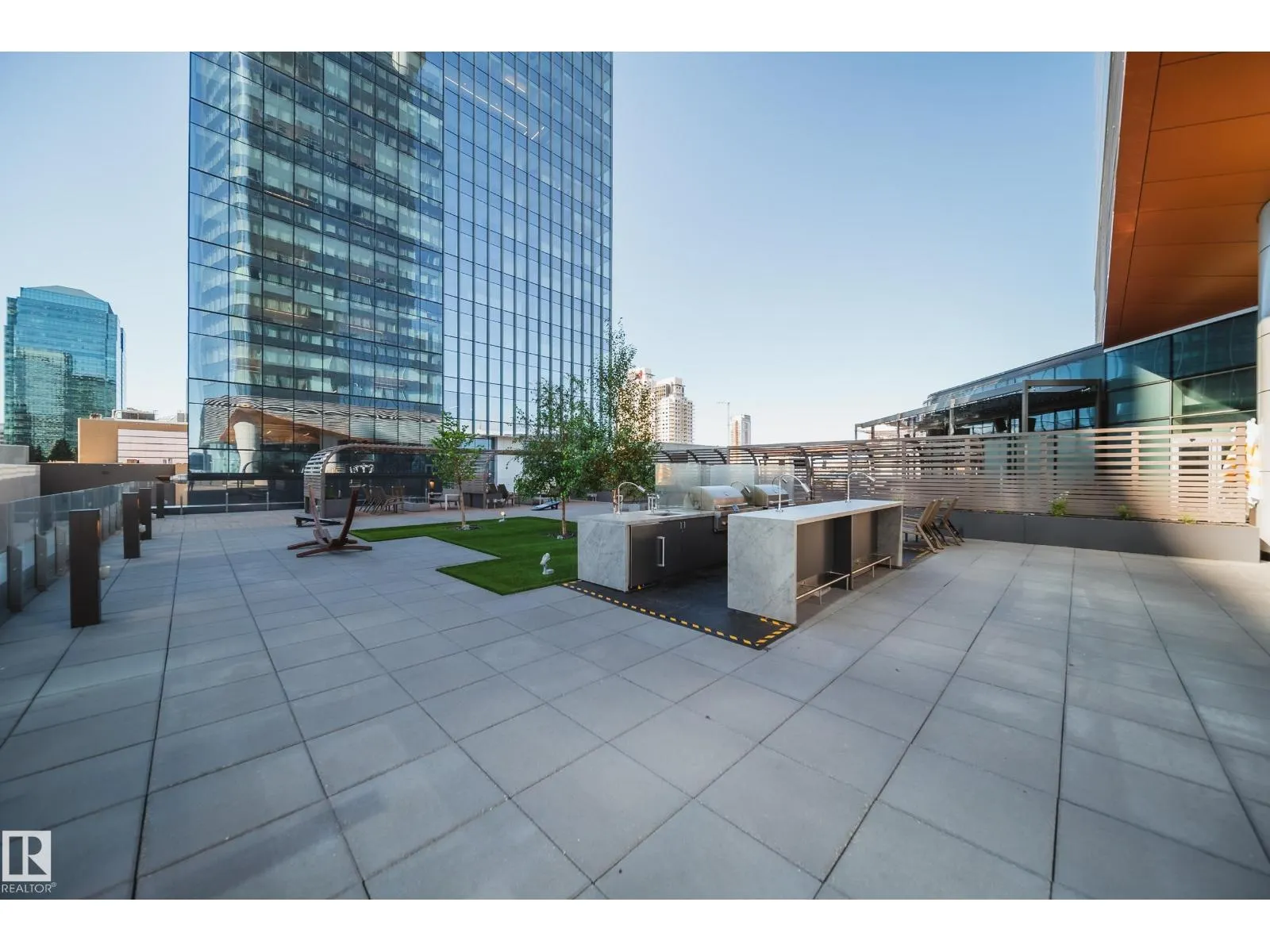 #3505 10360 102 ST NW