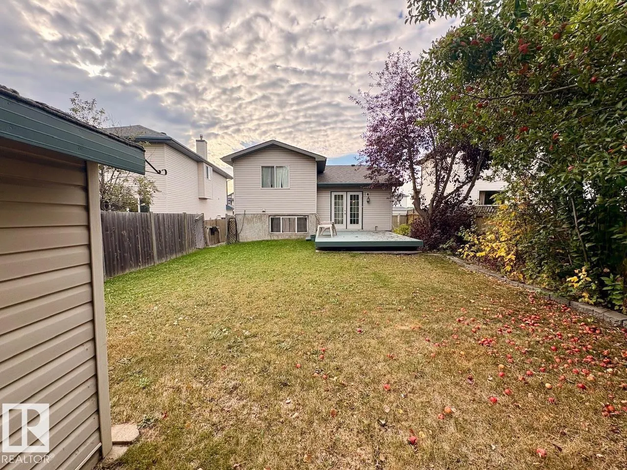 88 LANDSDOWNE DR