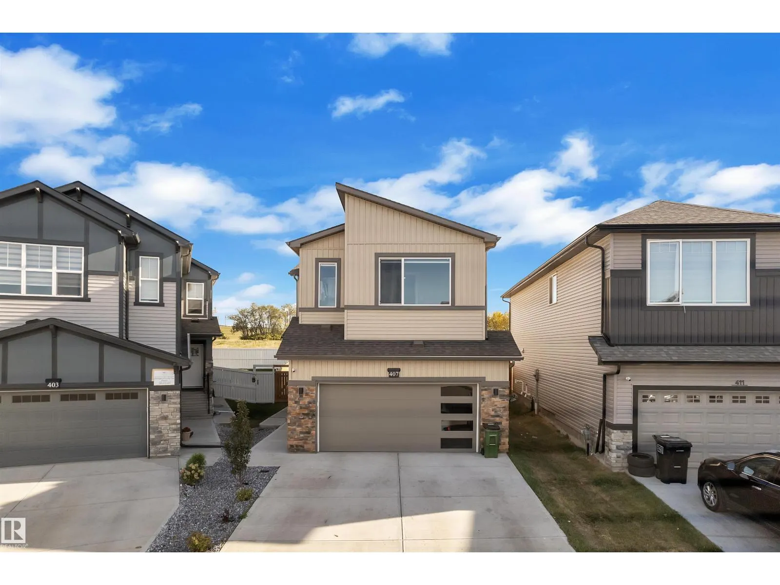 407 30 AV NW