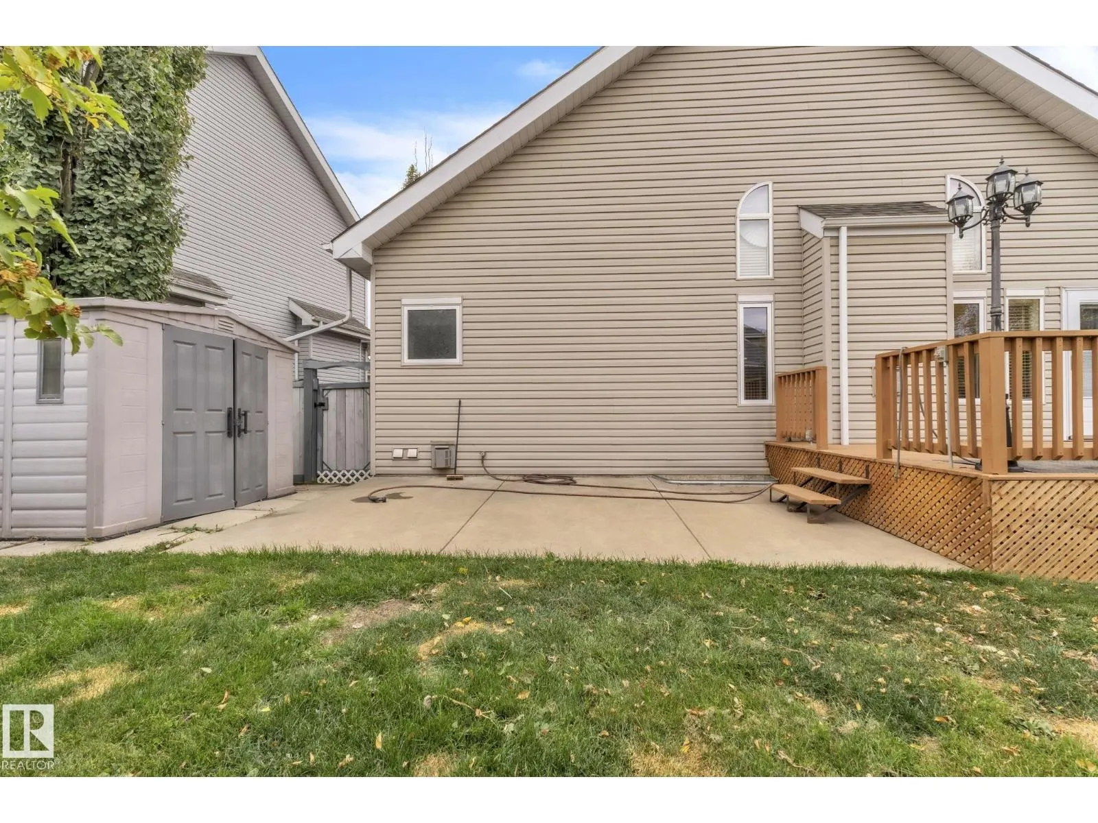 1217 SUMMERSIDE DR SW