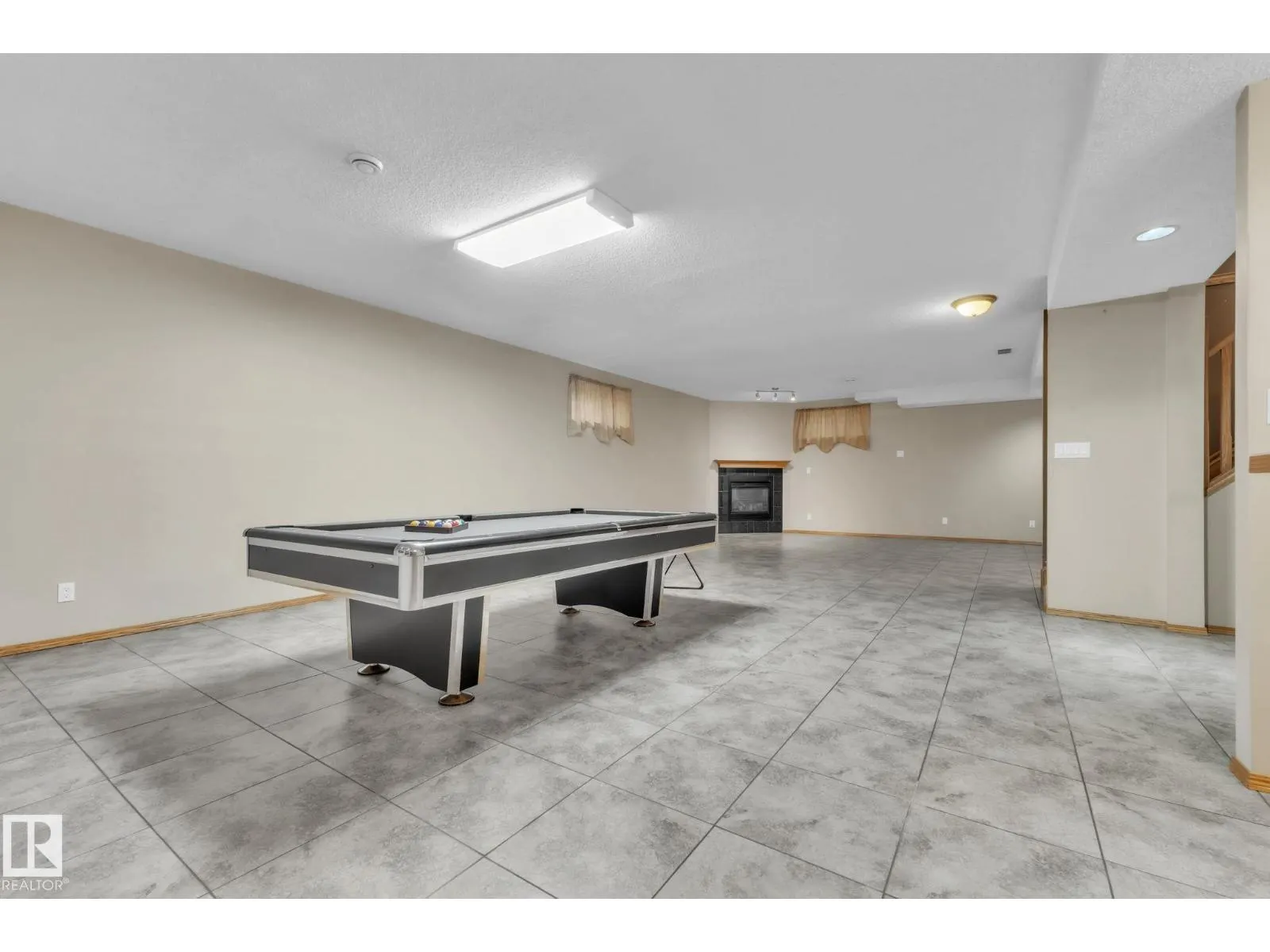 1217 SUMMERSIDE DR SW