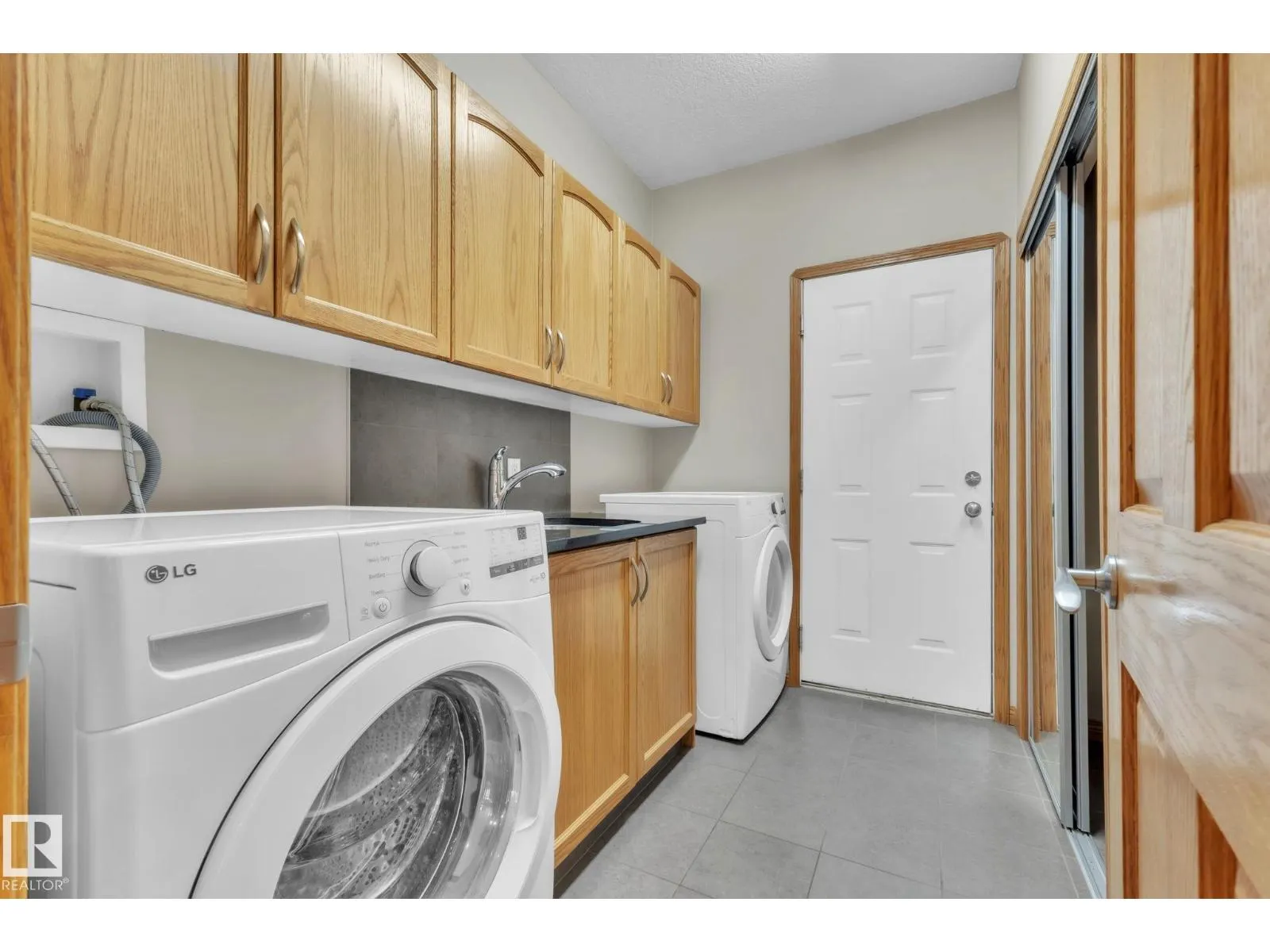 1217 SUMMERSIDE DR SW