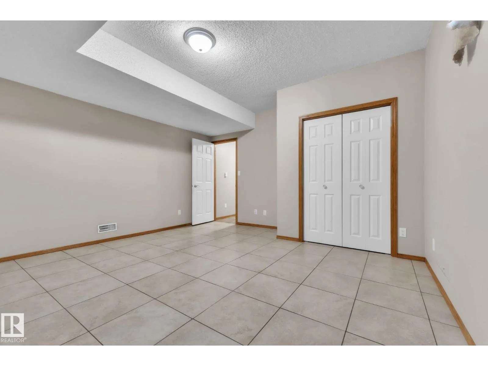 1217 SUMMERSIDE DR SW