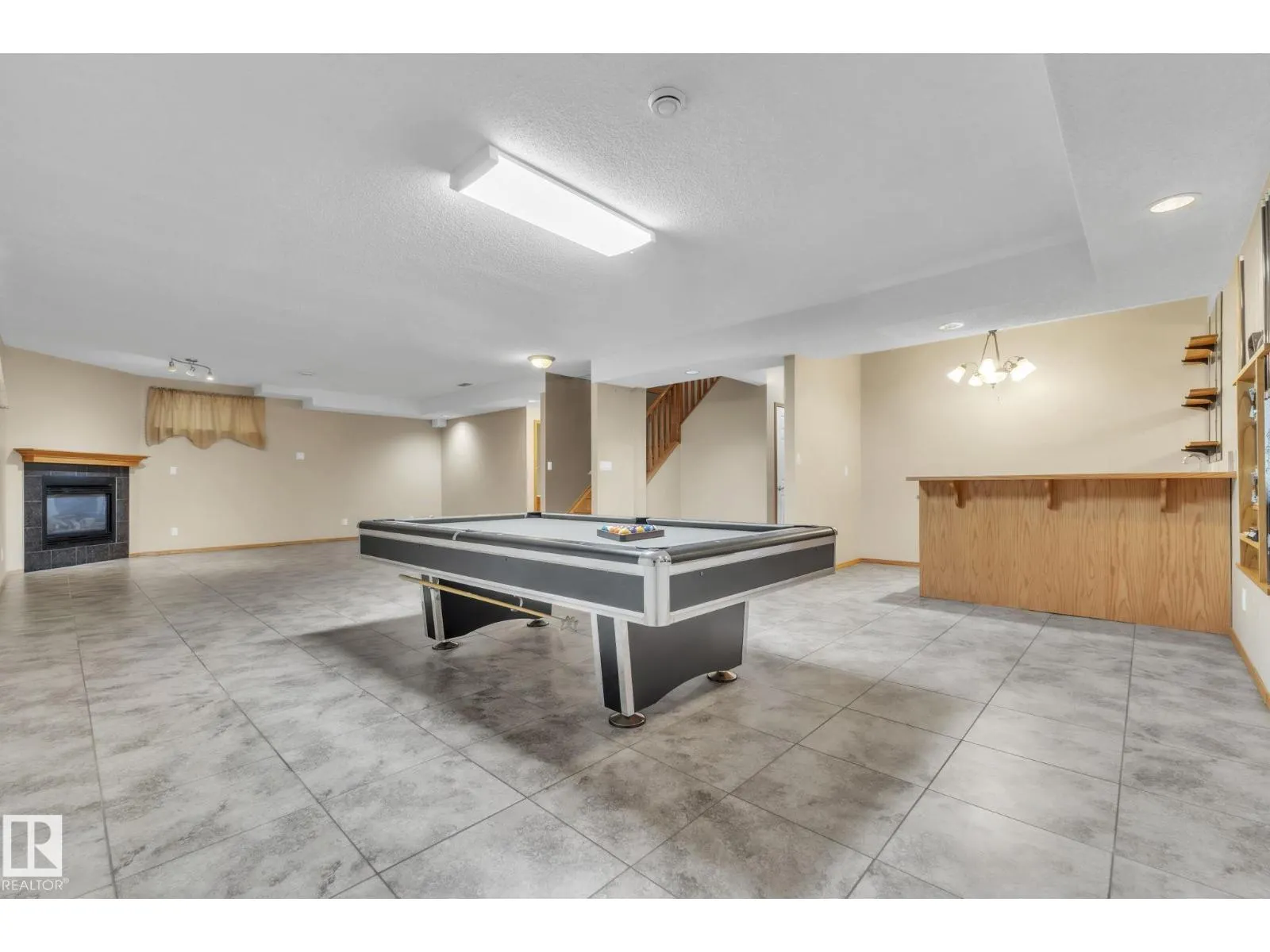 1217 SUMMERSIDE DR SW