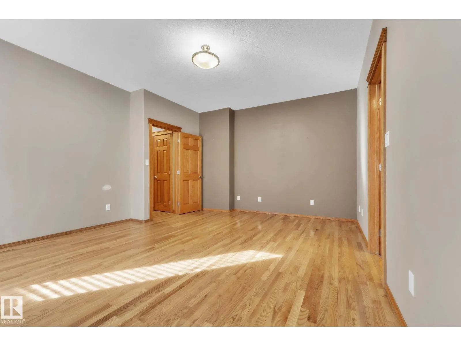 1217 SUMMERSIDE DR SW