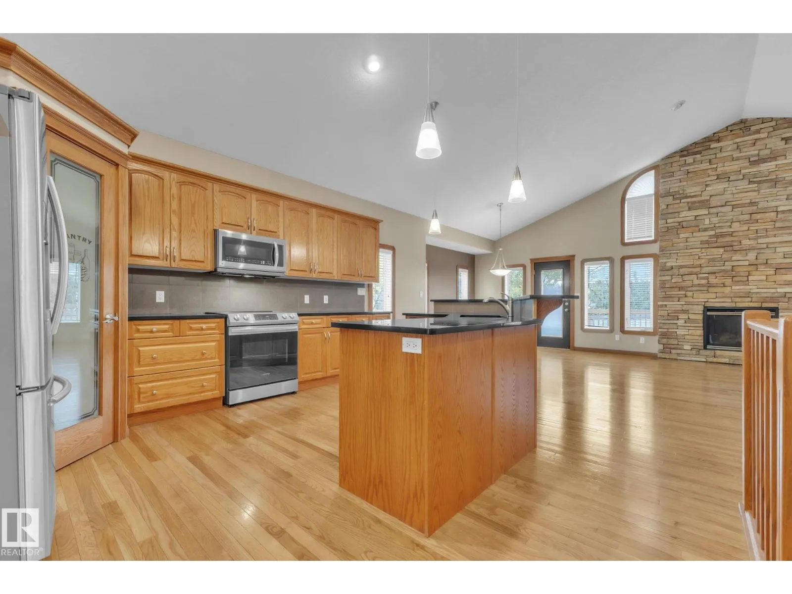 1217 SUMMERSIDE DR SW