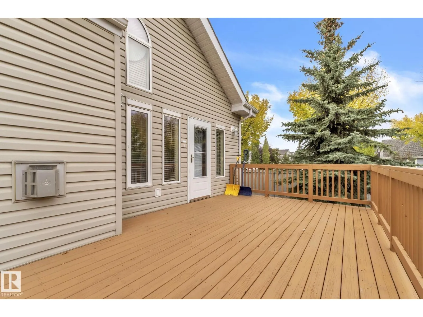 1217 SUMMERSIDE DR SW