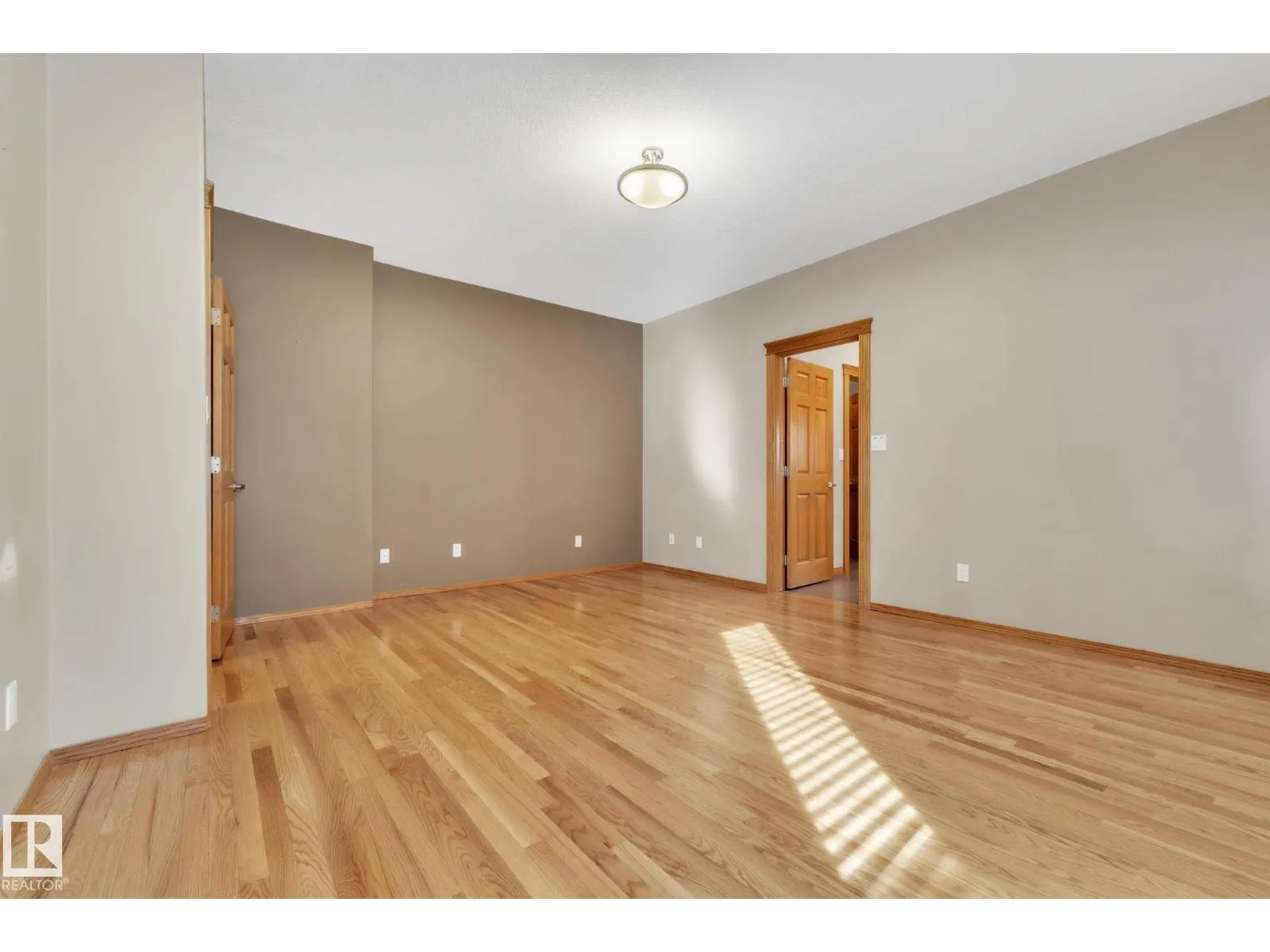 1217 SUMMERSIDE DR SW
