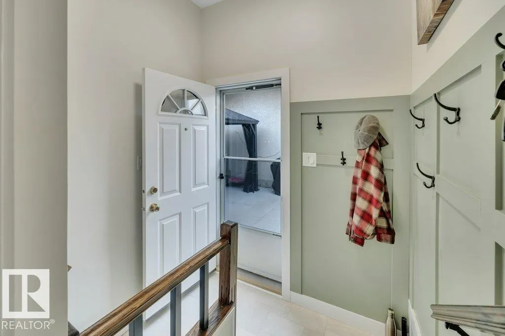 62 CORINTHIA DR
