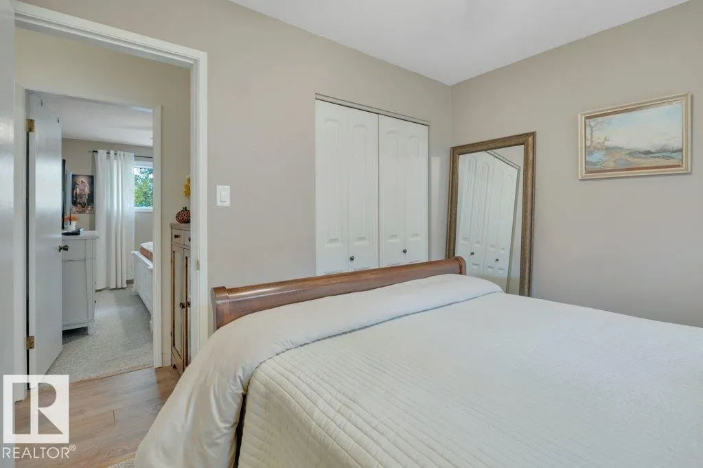 62 CORINTHIA DR