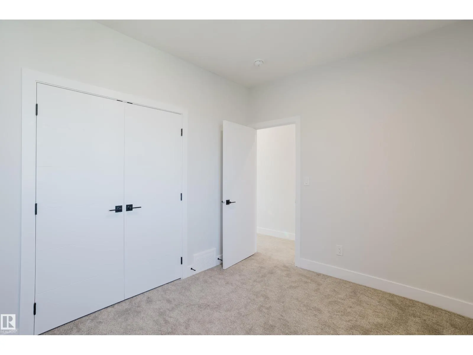 329 BALSAM LI