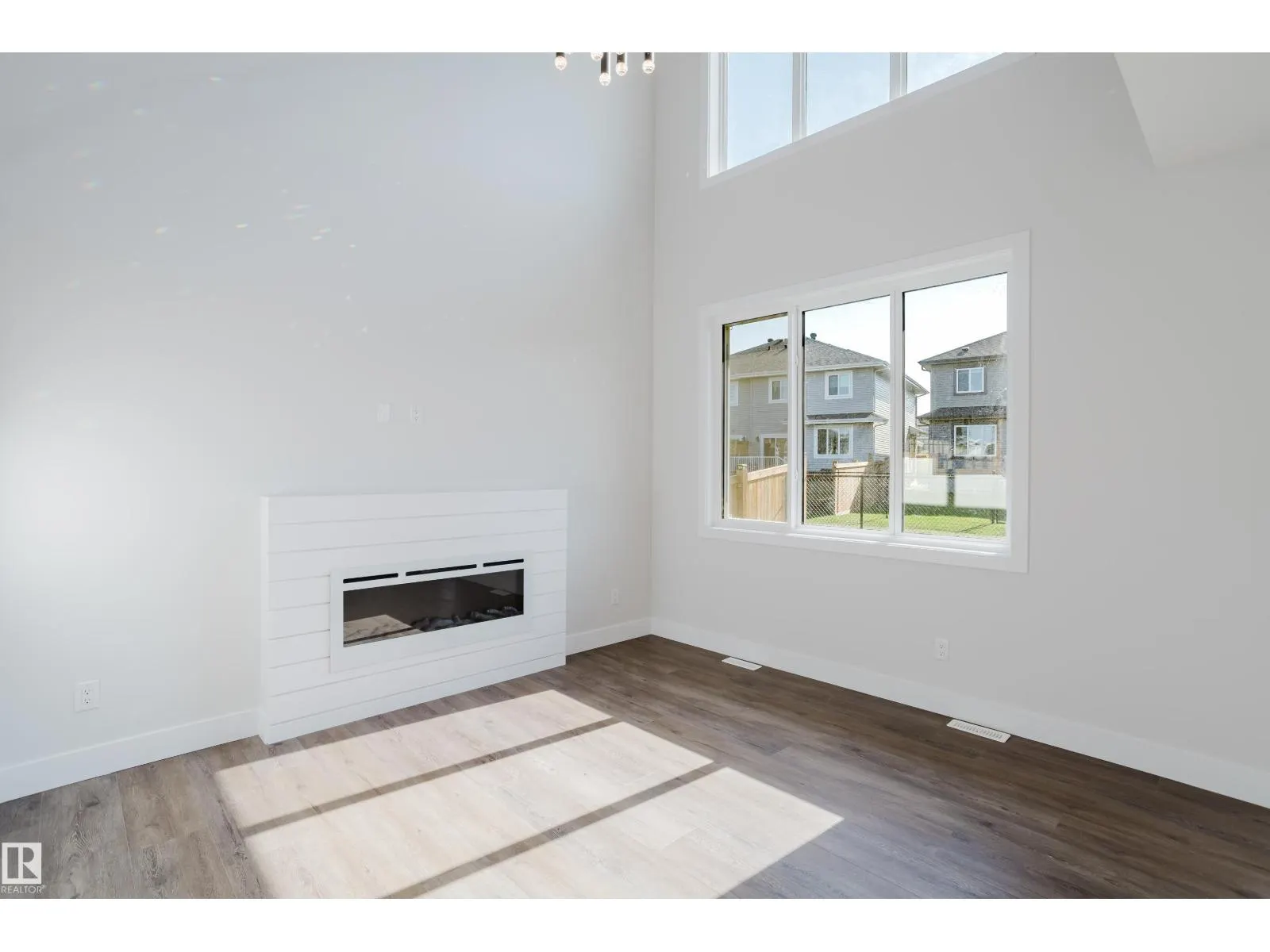 329 BALSAM LI