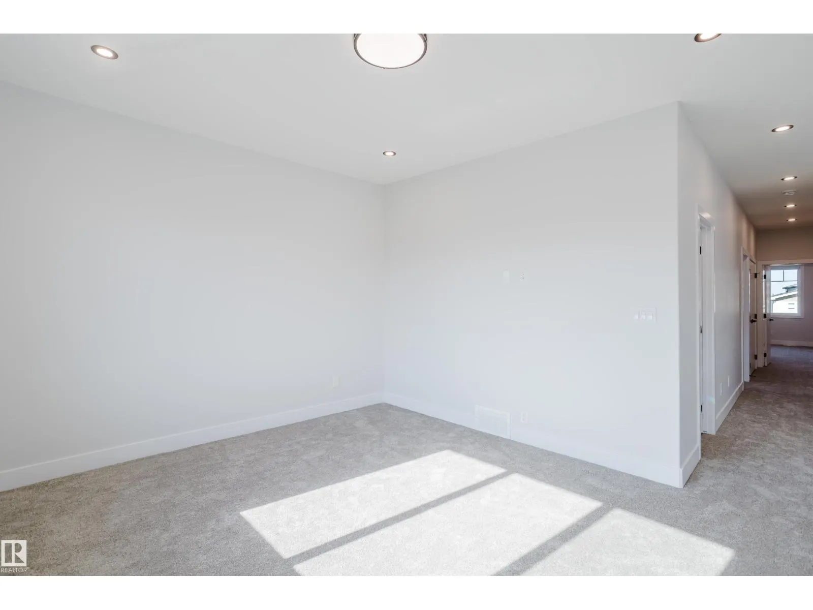329 BALSAM LI