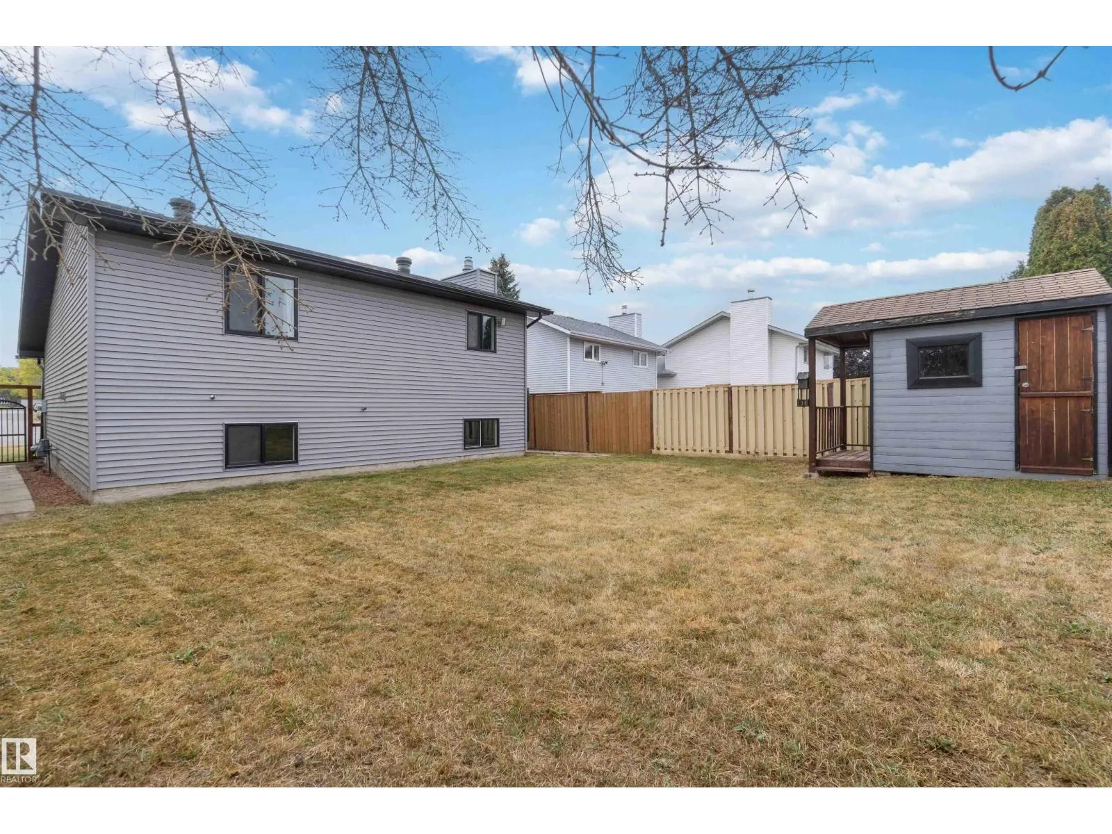 99 DORCHESTER DR