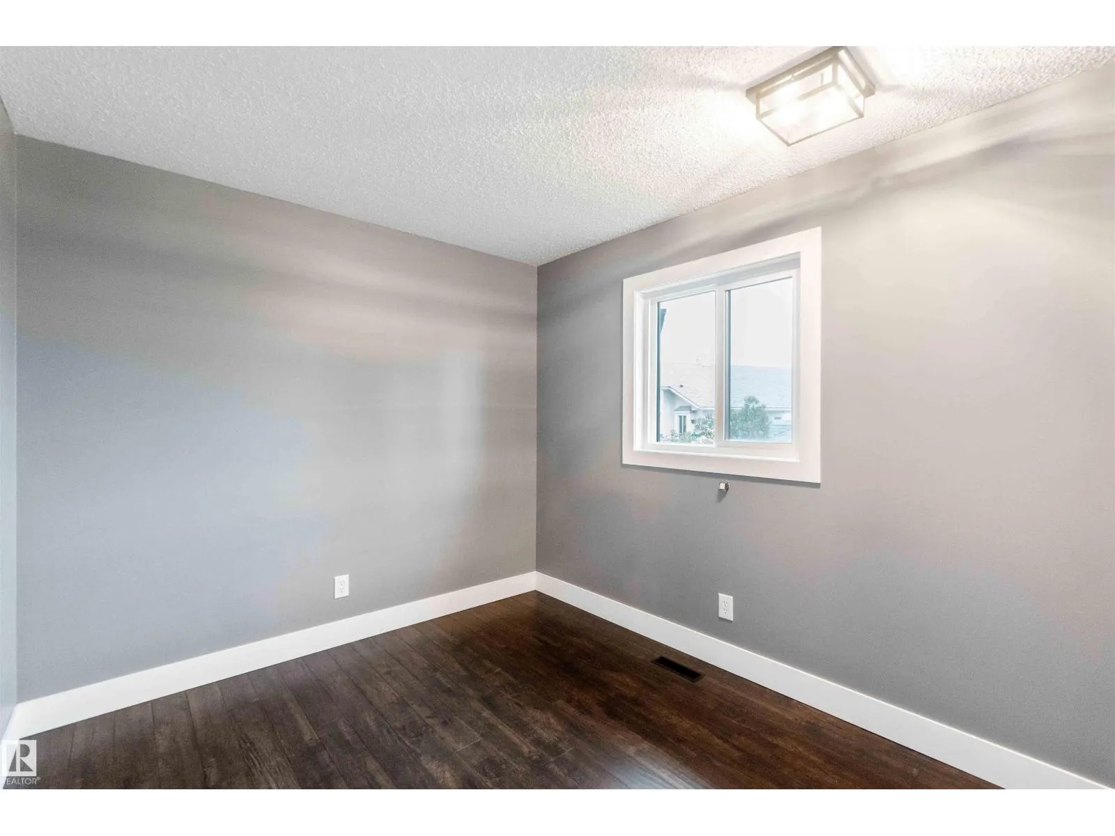 99 DORCHESTER DR