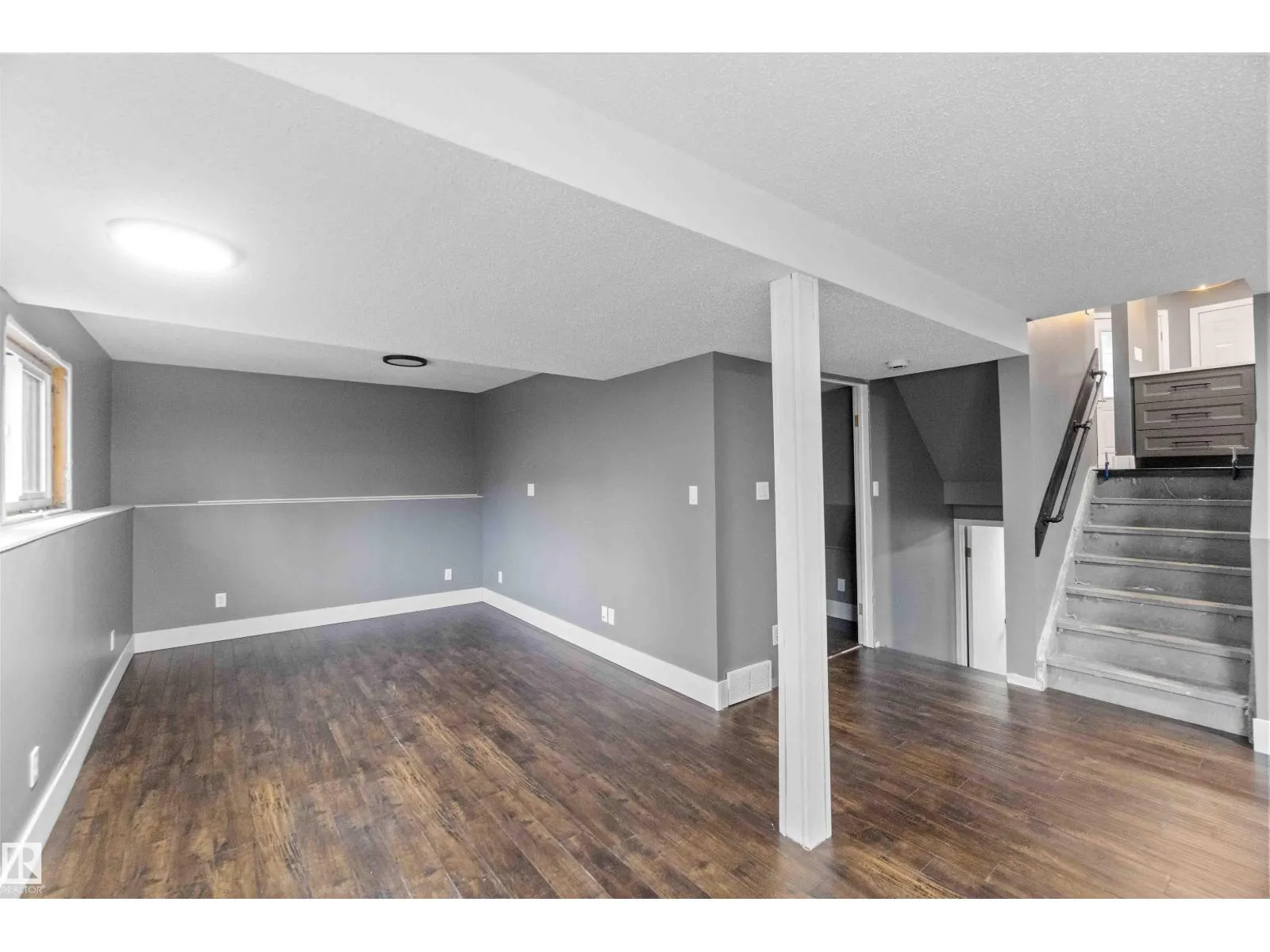 99 DORCHESTER DR