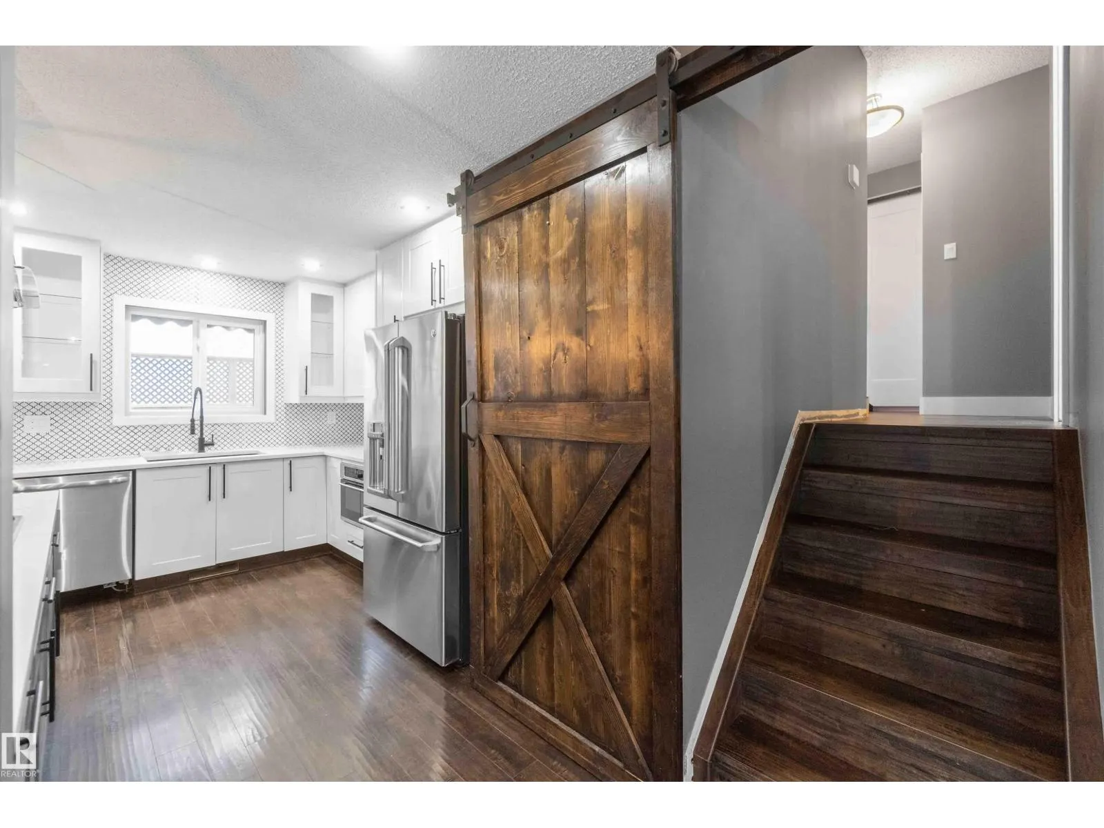99 DORCHESTER DR