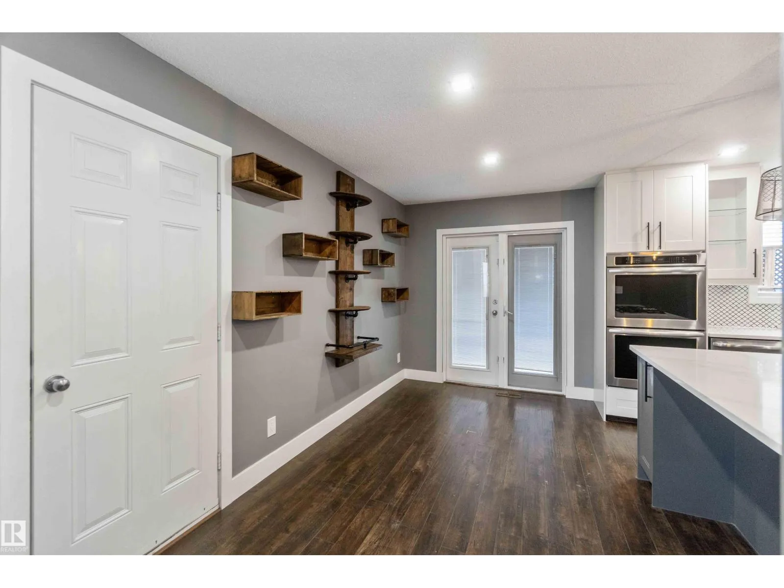 99 DORCHESTER DR