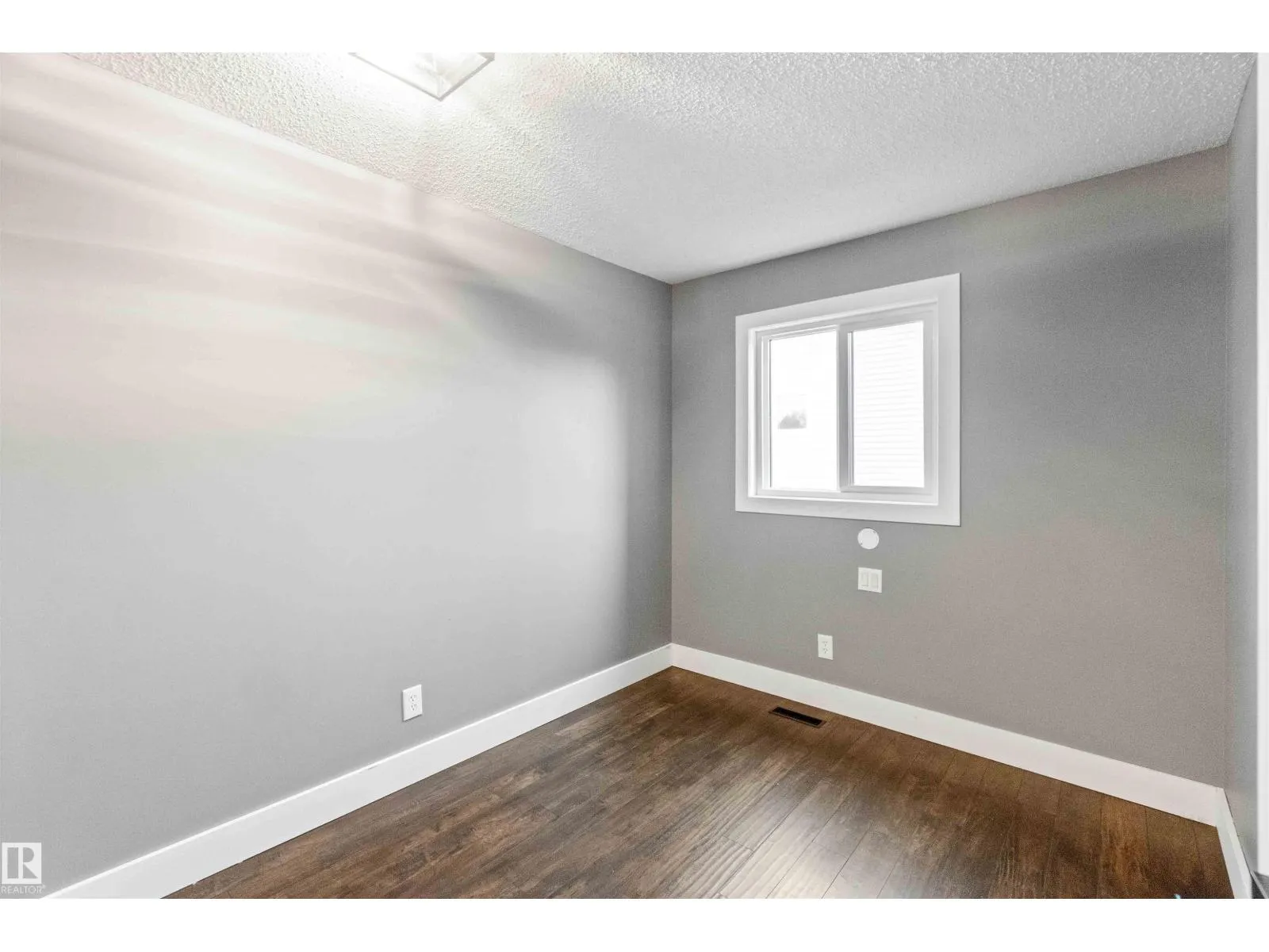 99 DORCHESTER DR
