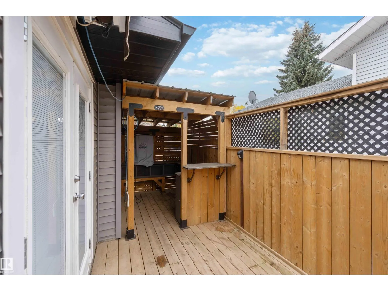 99 DORCHESTER DR