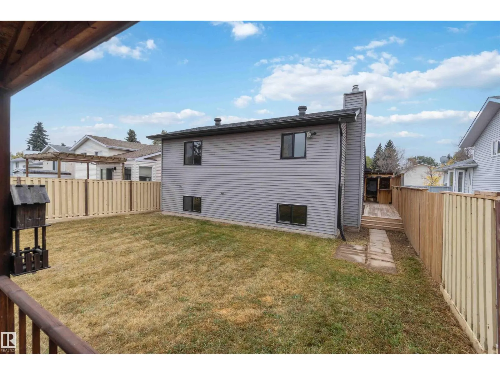 99 DORCHESTER DR