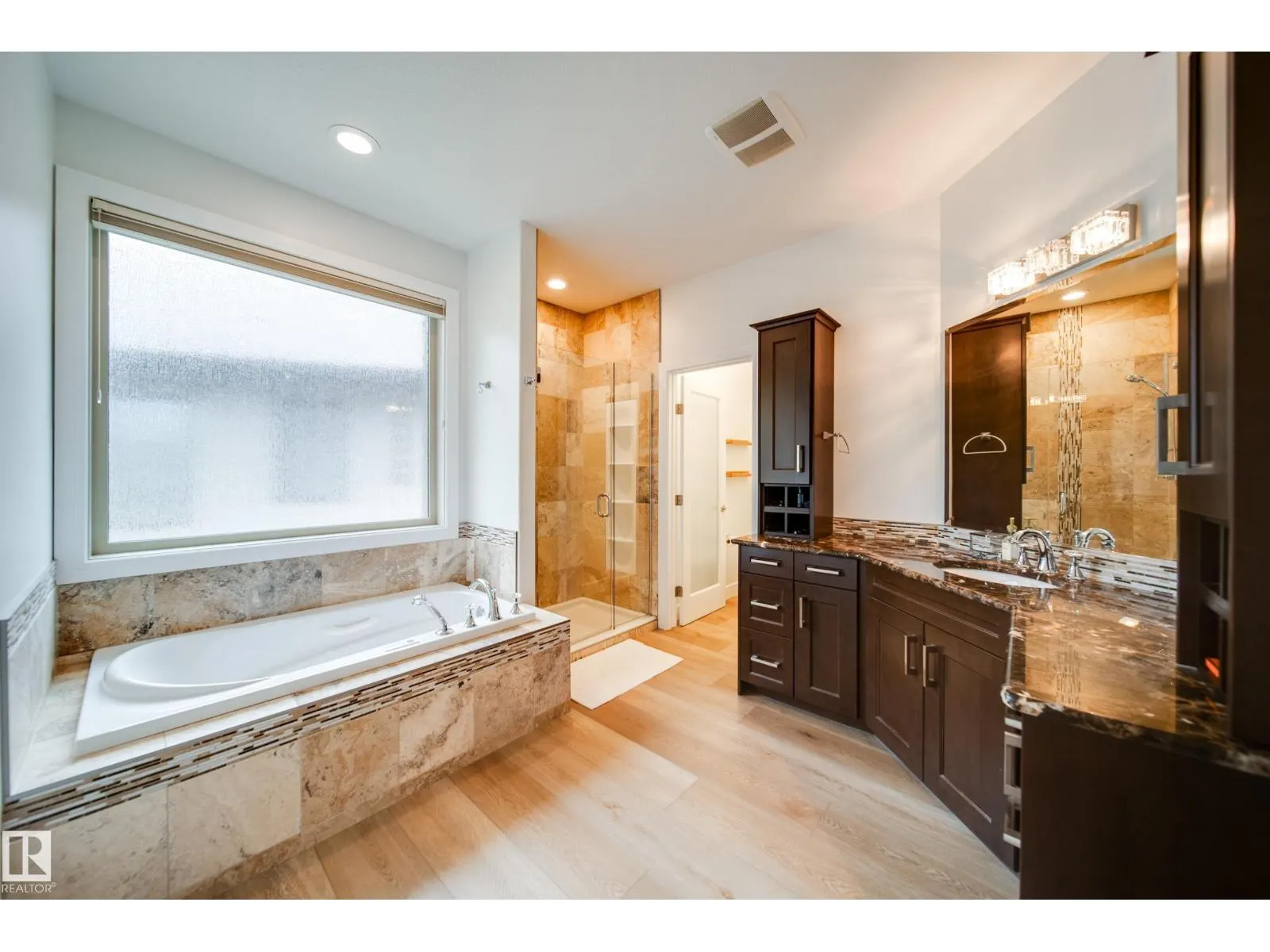 248 RAVINE DR