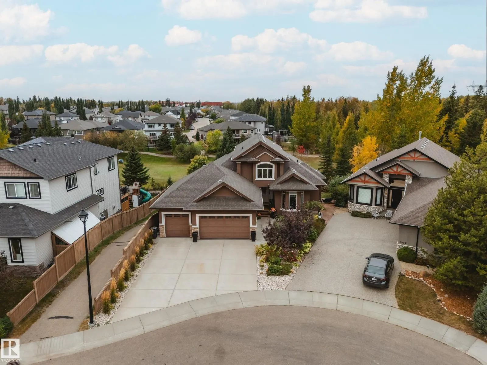 248 RAVINE DR