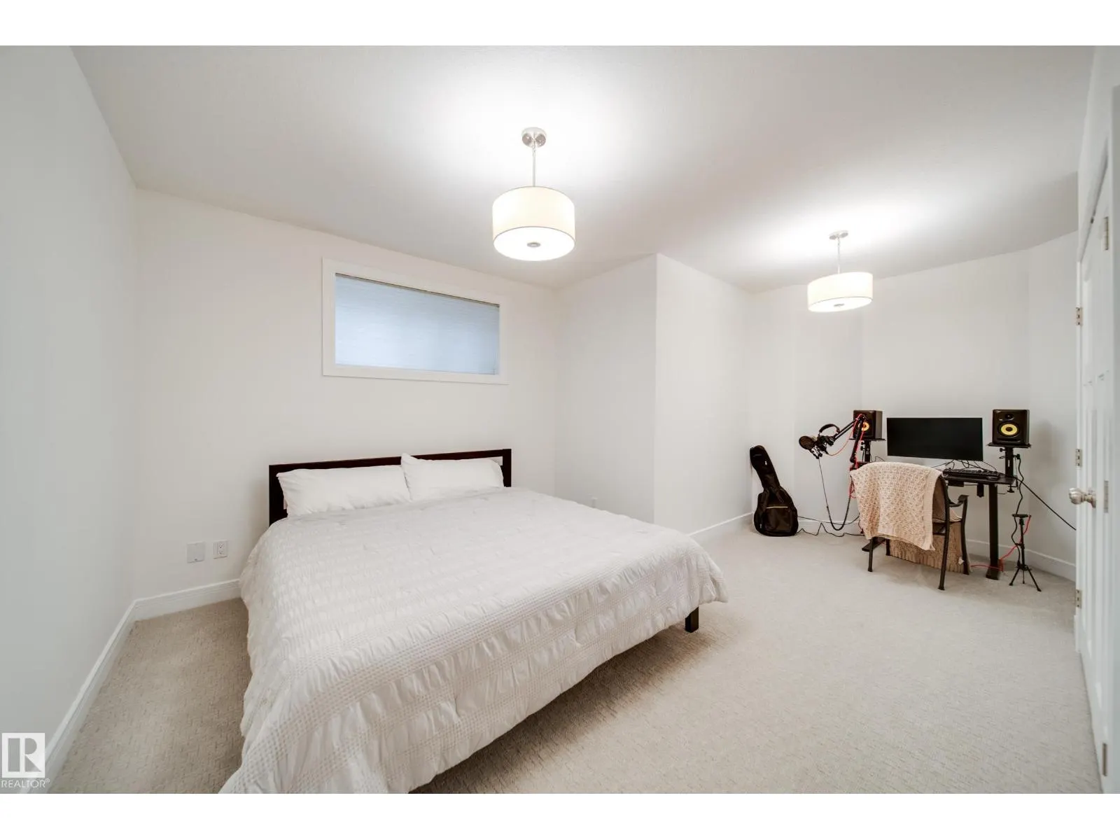 248 RAVINE DR