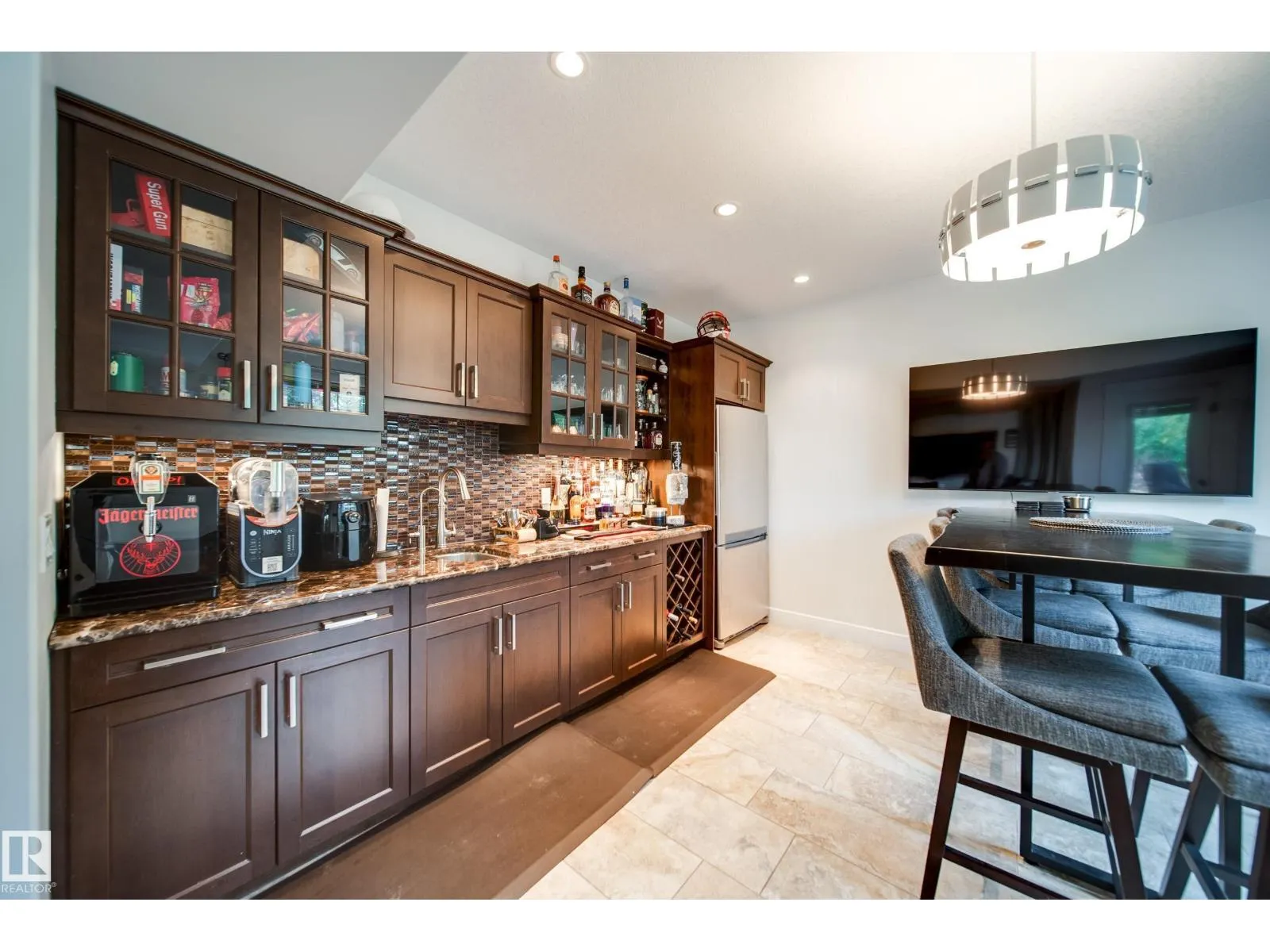 248 RAVINE DR