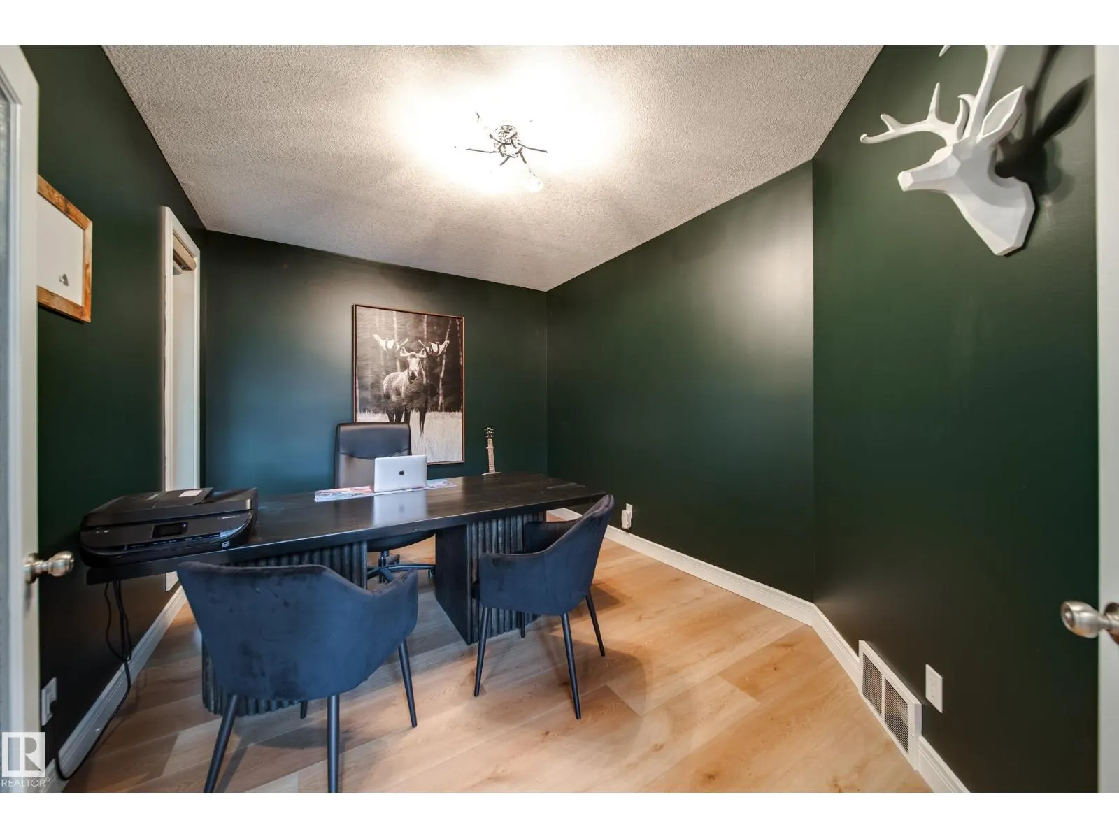 248 RAVINE DR