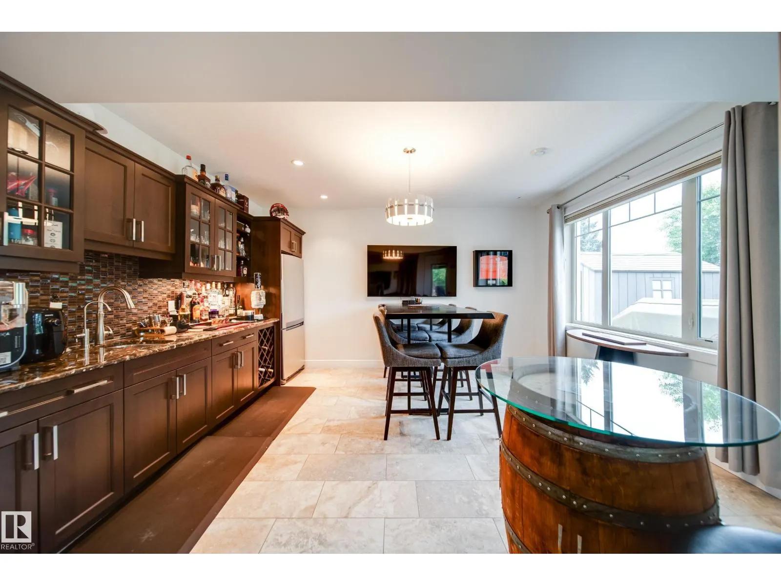 248 RAVINE DR