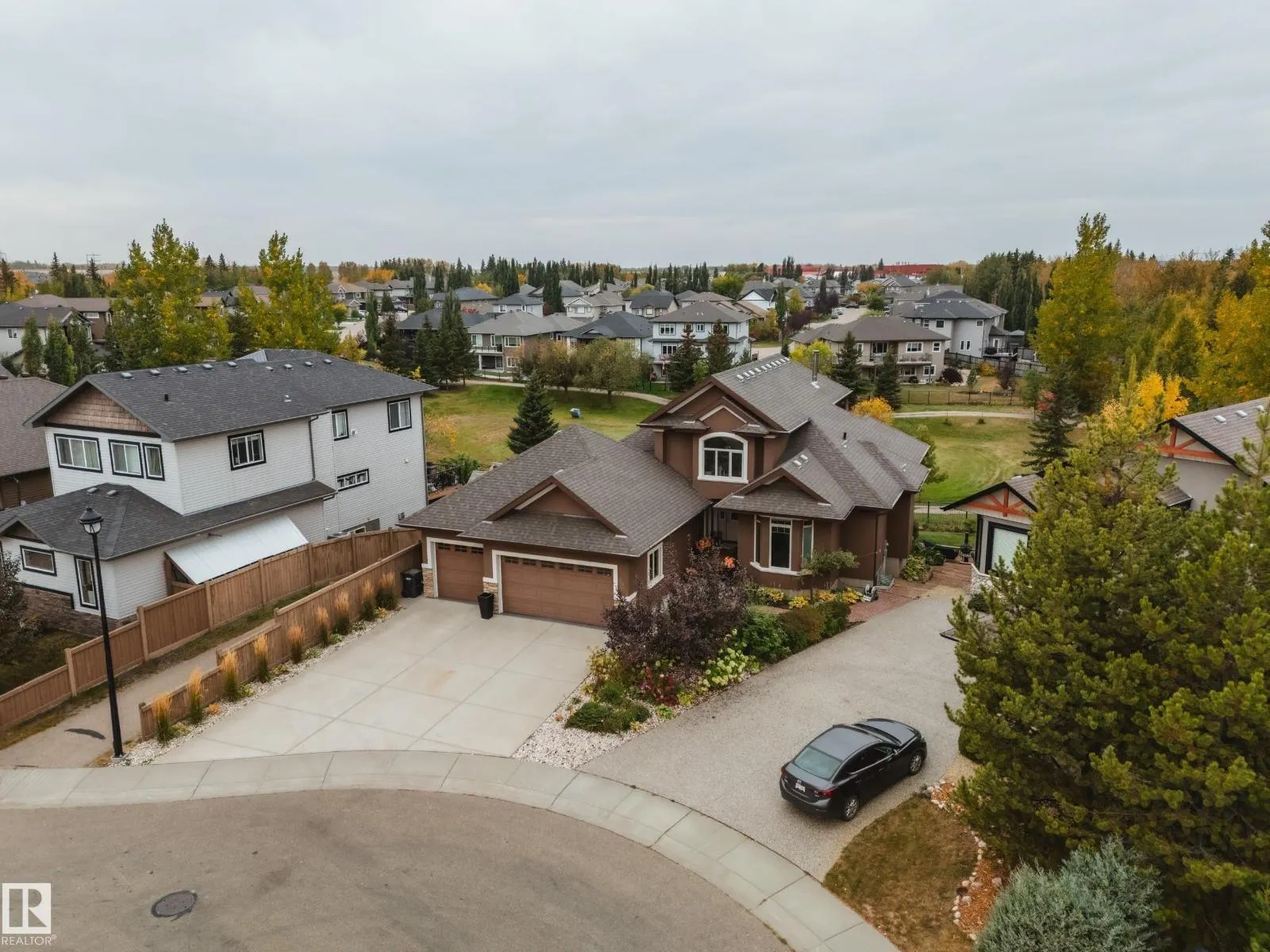 248 RAVINE DR