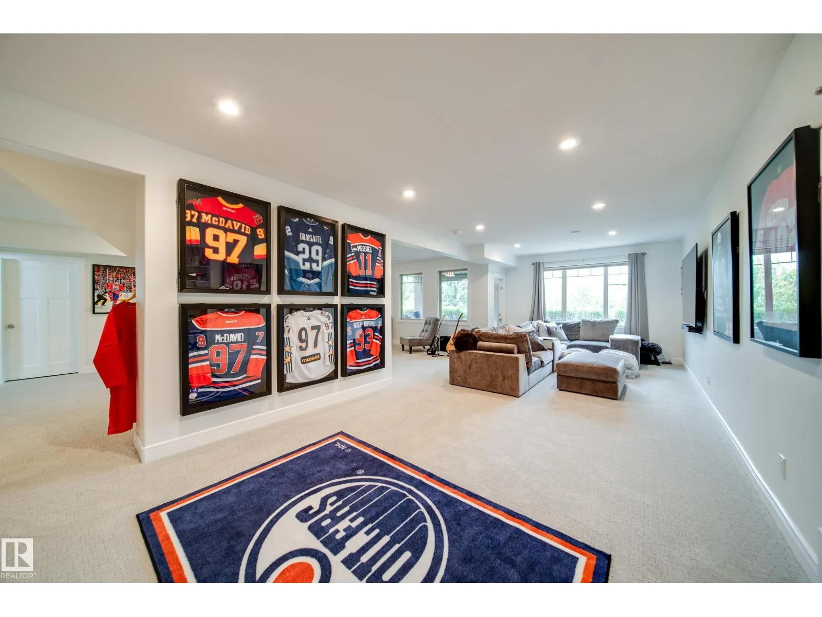 248 RAVINE DR